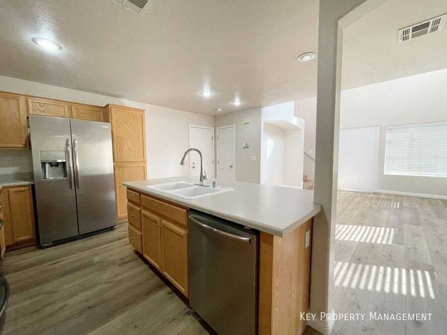 5281 Valencia Crest Ave - Photo 6 of 21