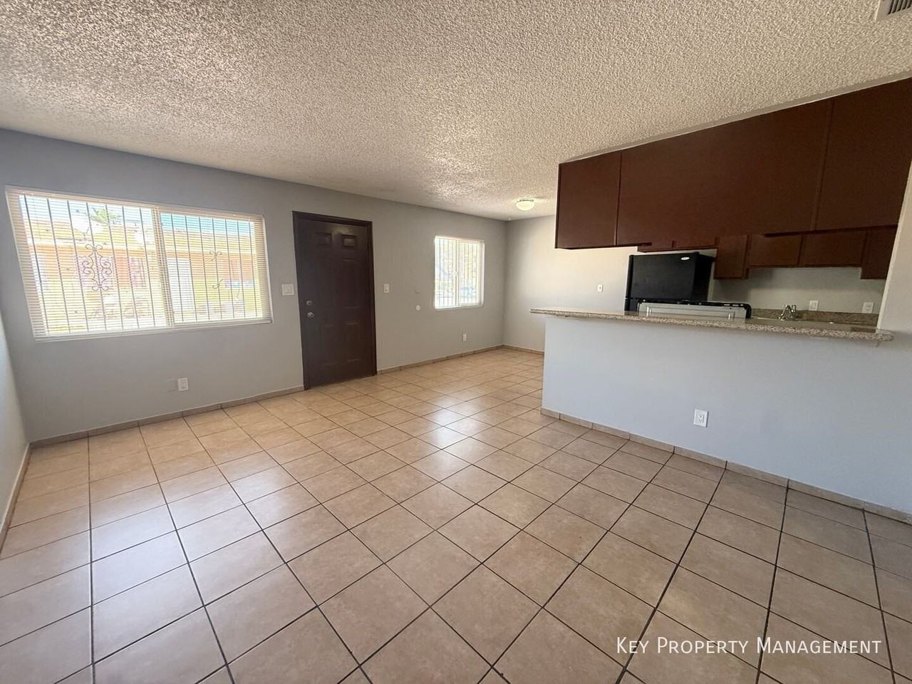 1405 N 22nd St #2 - Photo 2 of 12