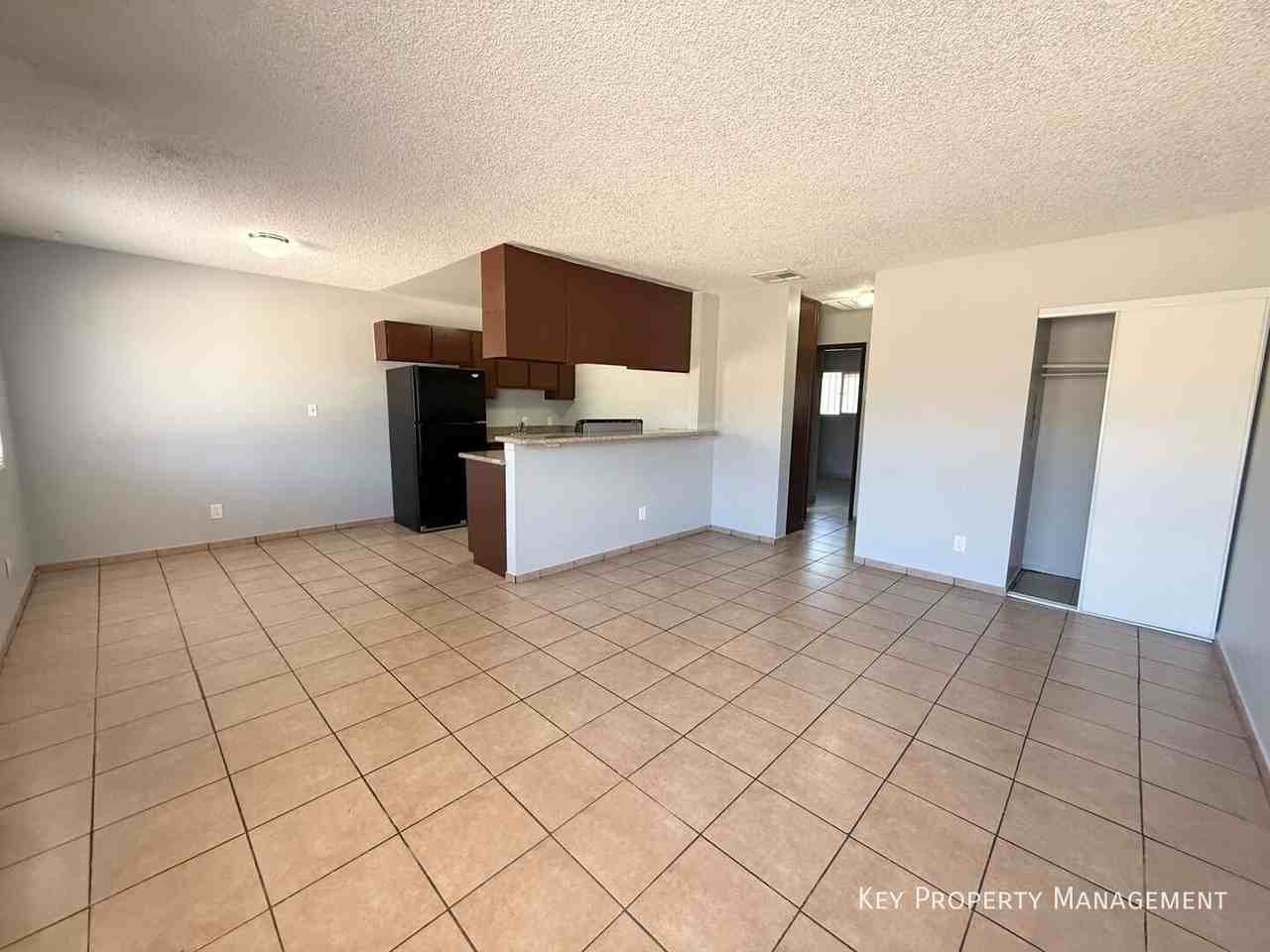 1405 N 22nd St #2 - Photo 3 of 12