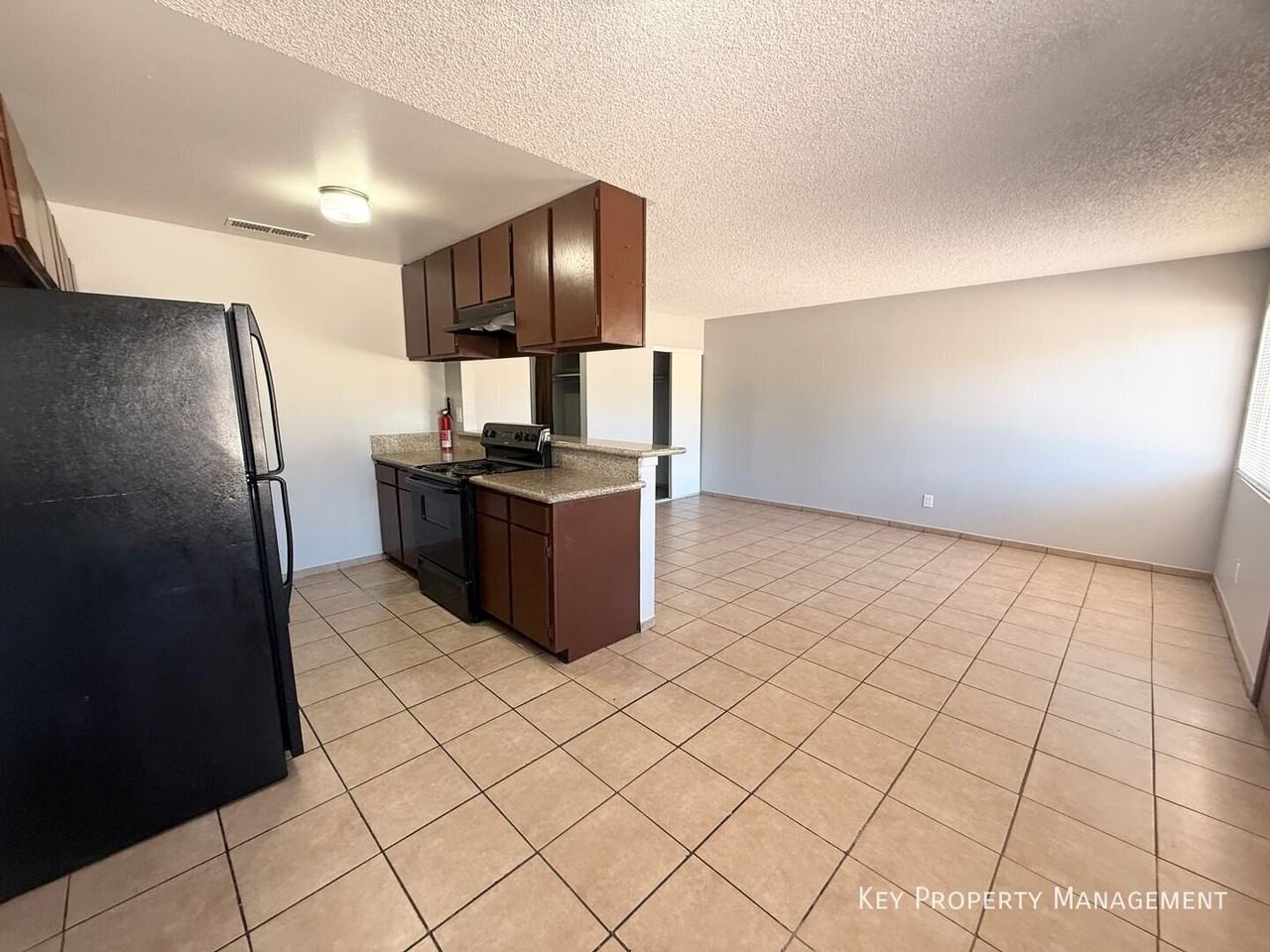 1405 N 22nd St #2 - Photo 4 of 12