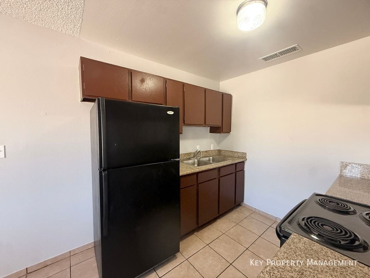 1405 N 22nd St #2 - Photo 5 of 12