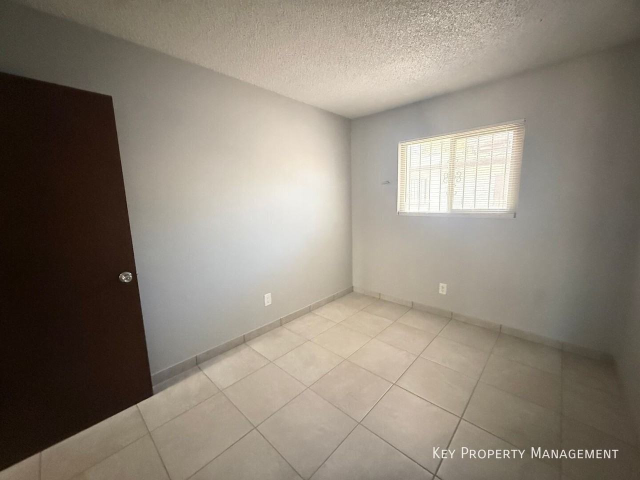 1405 N 22nd St #2 - Photo 6 of 12