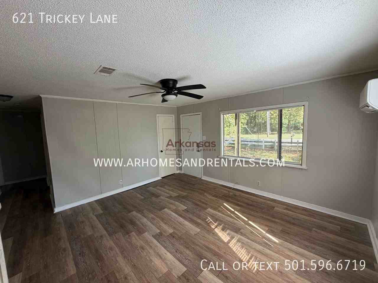 621 W Trickey Ln - Photo 2 of 12