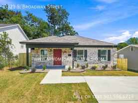 3321 Broadway St - Photo 1 of 1