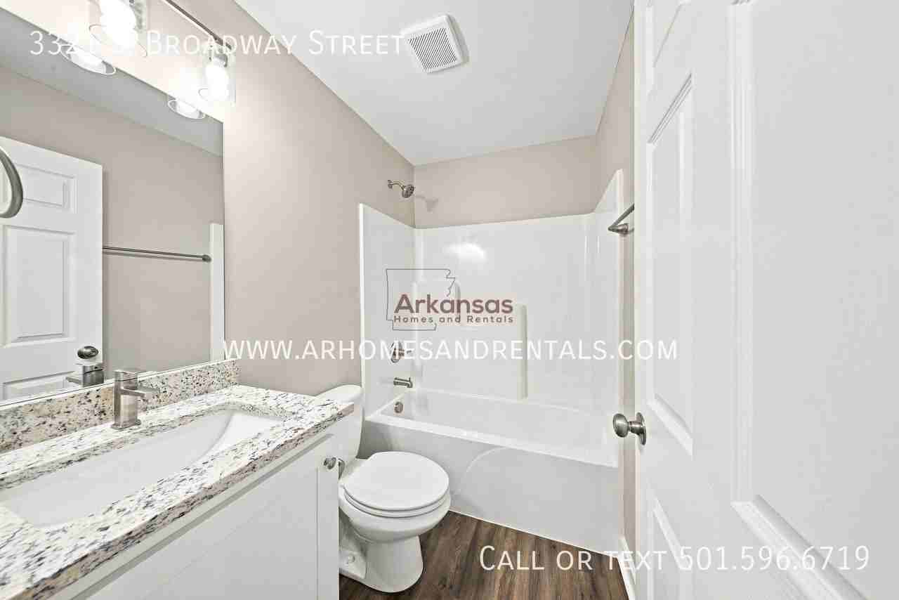 3321 Broadway St - Photo 6 of 15