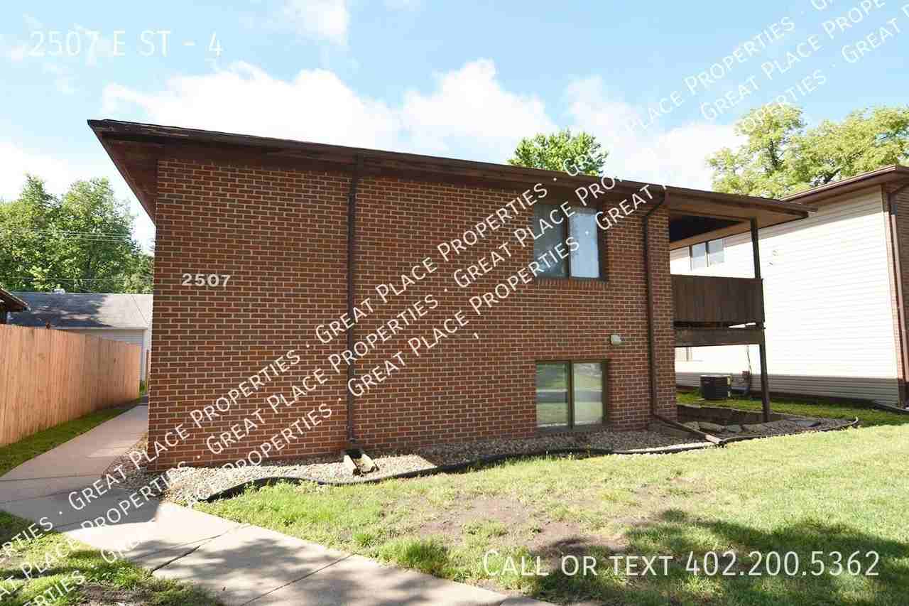 2507 E St #4 - Photo 2 of 23