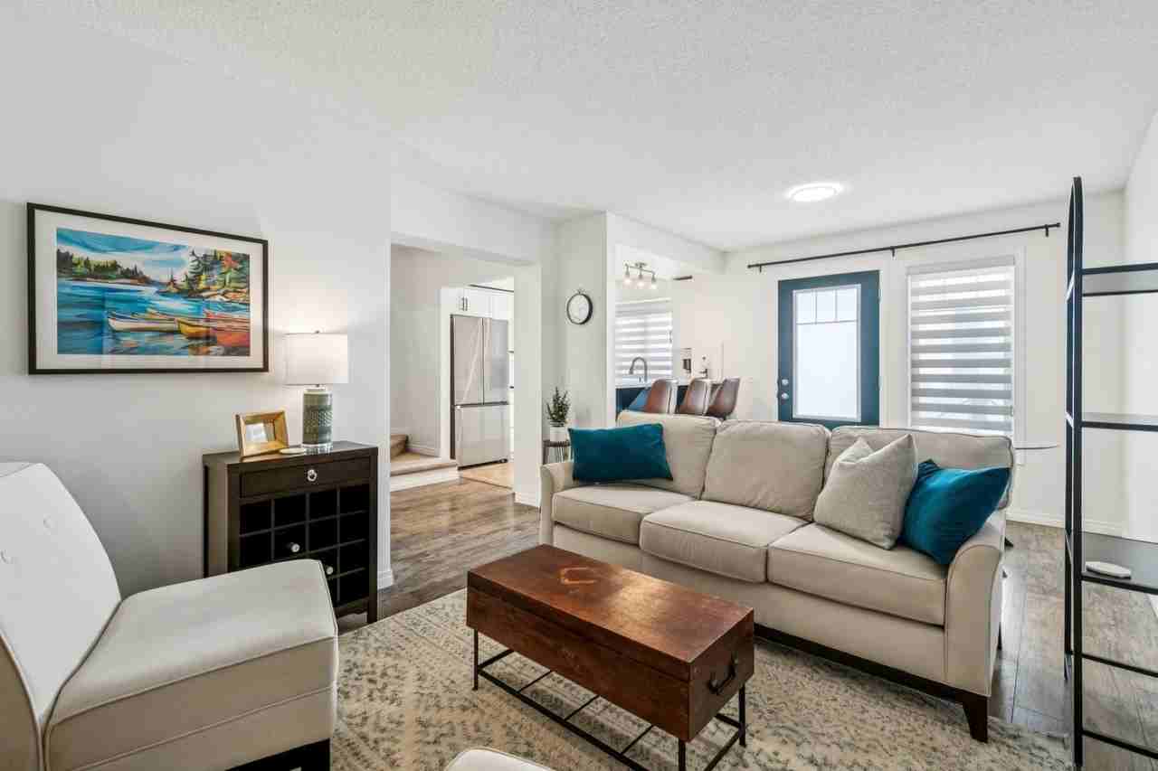 321 Windstone Gdns Sw - Photo 6 of 26