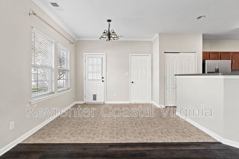 3503 Sedgefield St - Photo 5 of 24