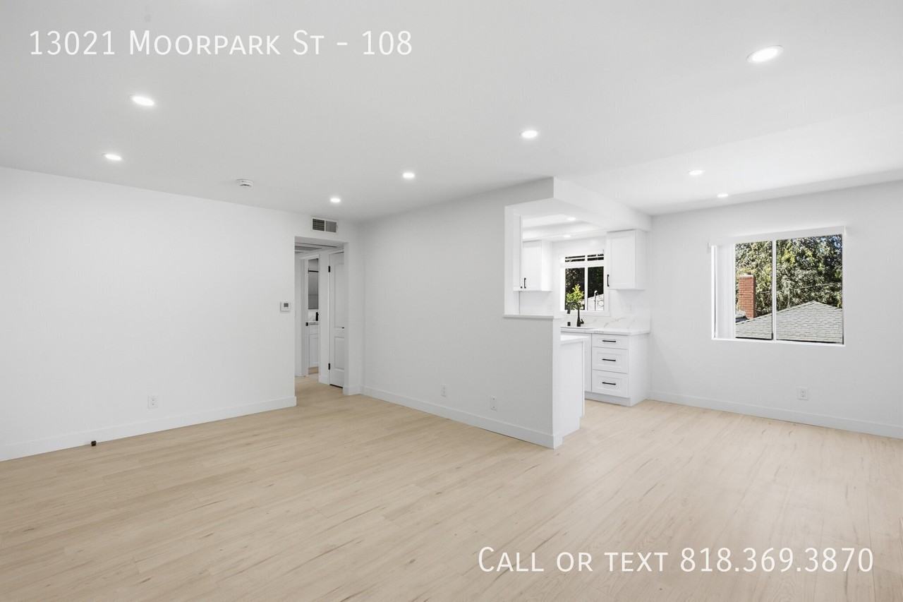 13021 Moorpark St #108 - Photo 4 of 19