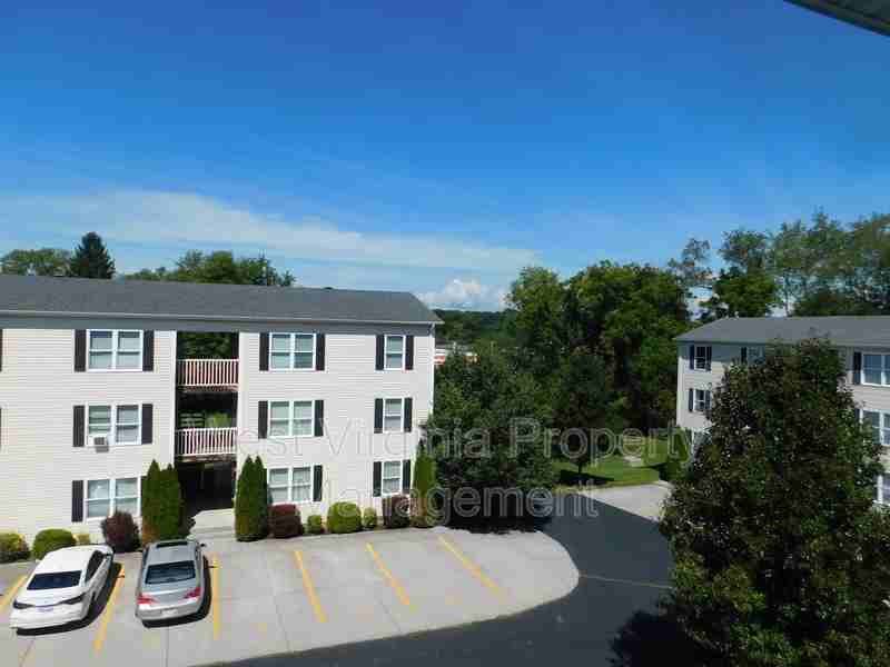 212 Cardinal Way #65 - Photo 3 of 23