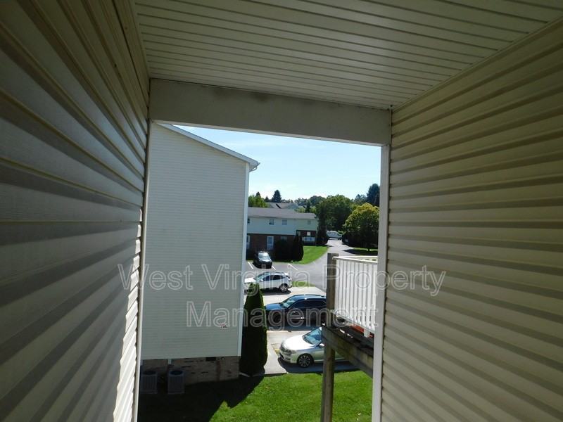 212 Cardinal Way #65 - Photo 4 of 23