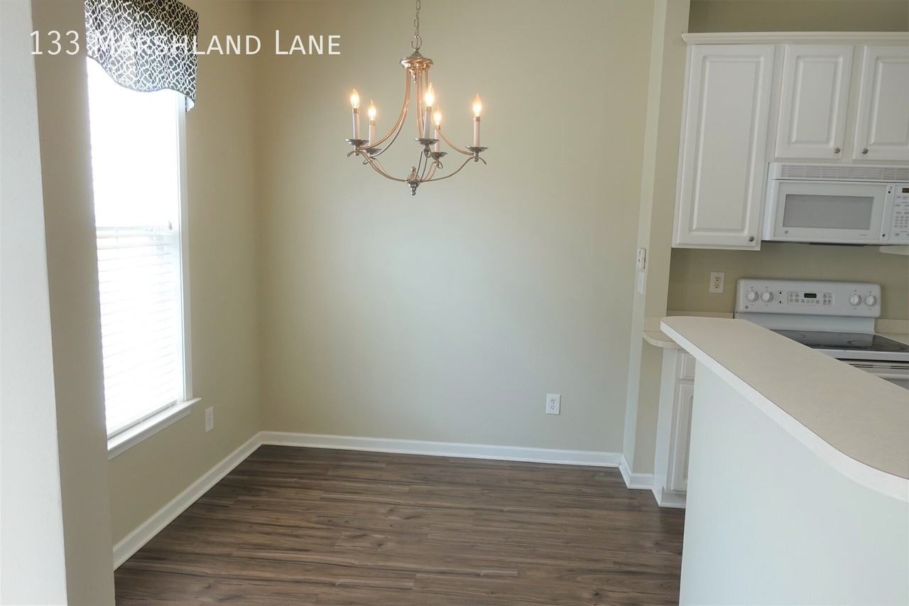133 Marshland Ln - Photo 7 of 25