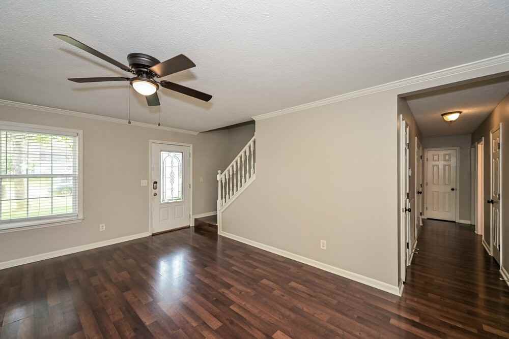 1907 Stoney Meadow Dr - Photo 5 of 17