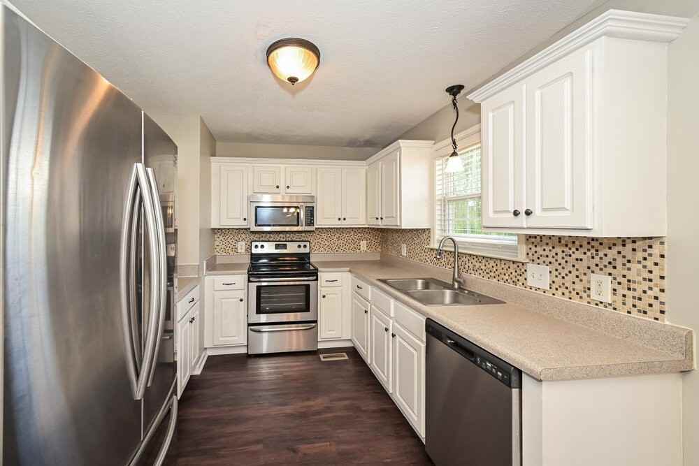 1907 Stoney Meadow Dr - Photo 7 of 17