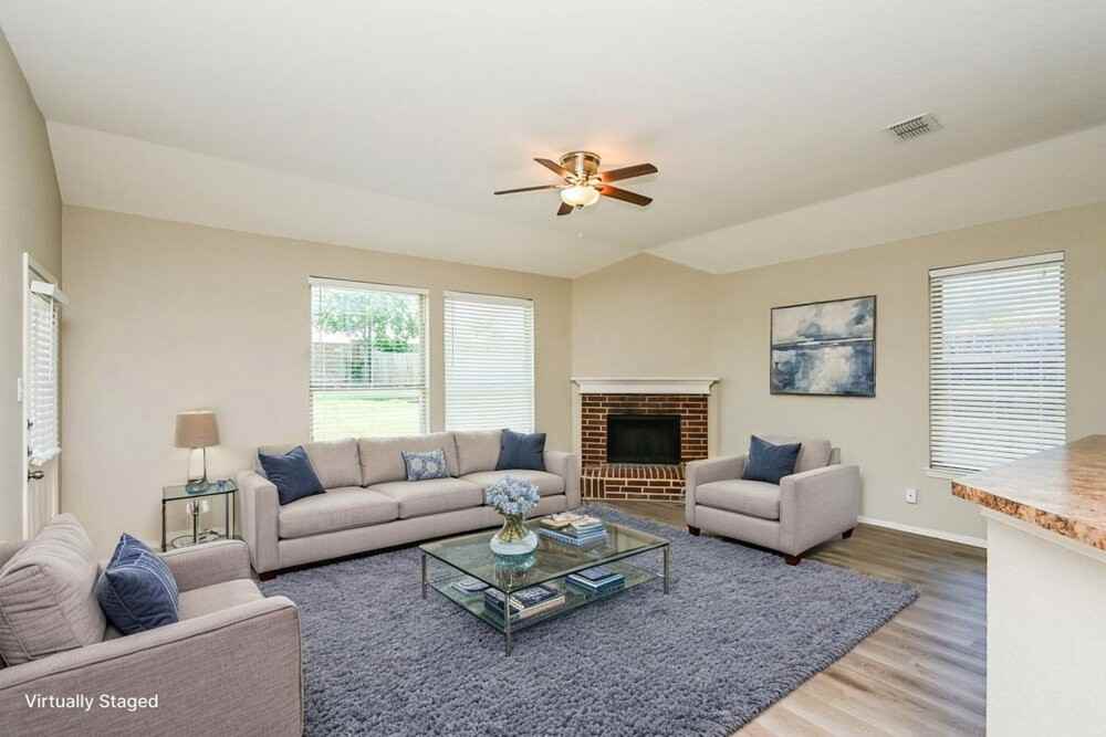 10105 Cougar Trl - Photo 4 of 20