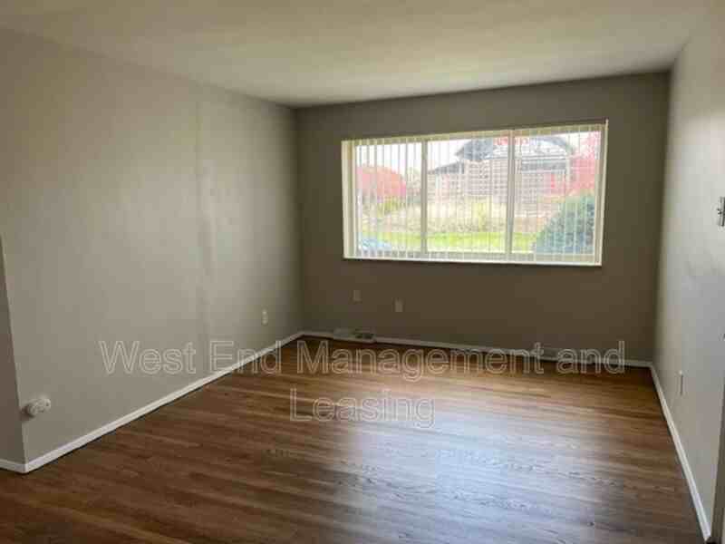 9011 Olive Blvd #2D - Photo 5 of 7