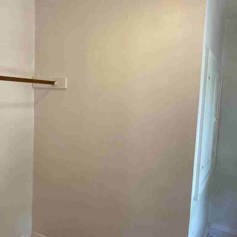 915 Stuart St - Photo 7 of 8