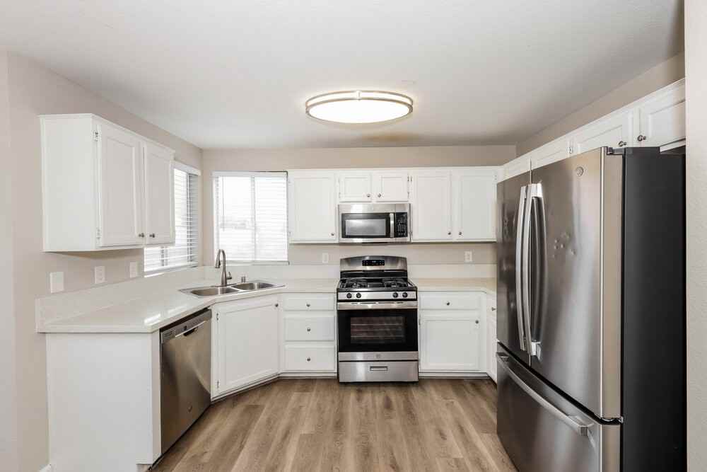 162 Mirador St - Photo 5 of 17
