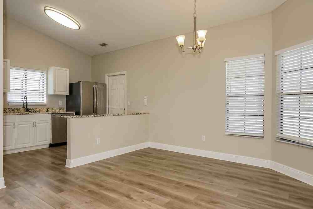 634 Monroe Harbor Pl - Photo 5 of 16