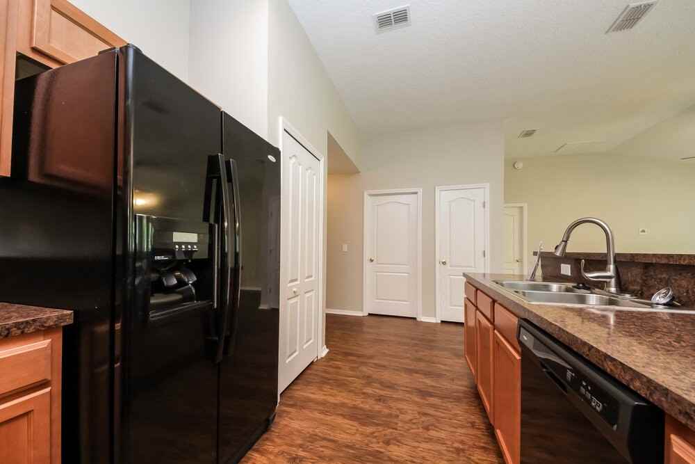 11738 Silver Hill Dr - Photo 6 of 15