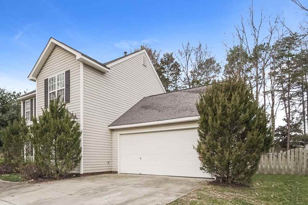 5727 Hedgecrest Pl - Photo 4 of 17