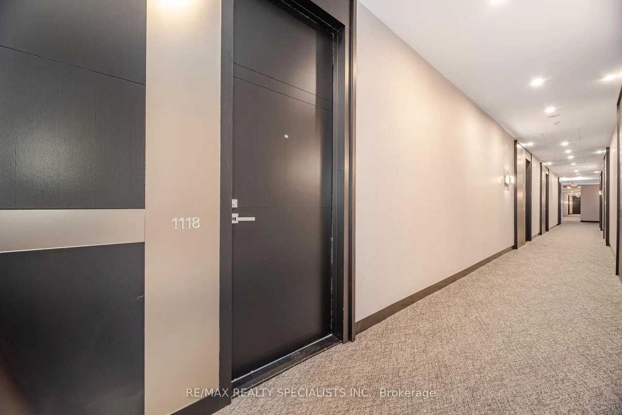 29 Queens Quay East - Photo 3 of 42