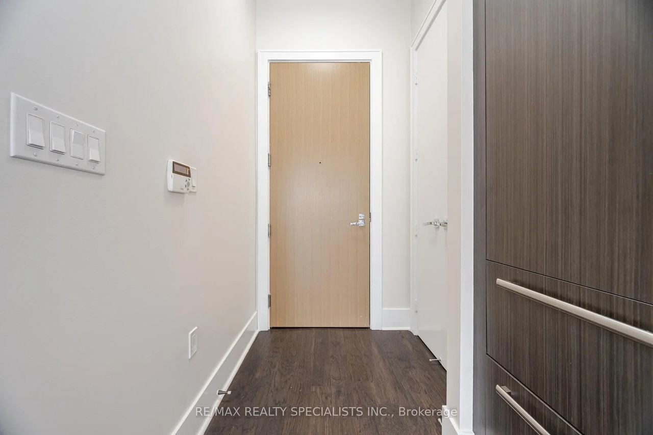 29 Queens Quay East - Photo 5 of 42