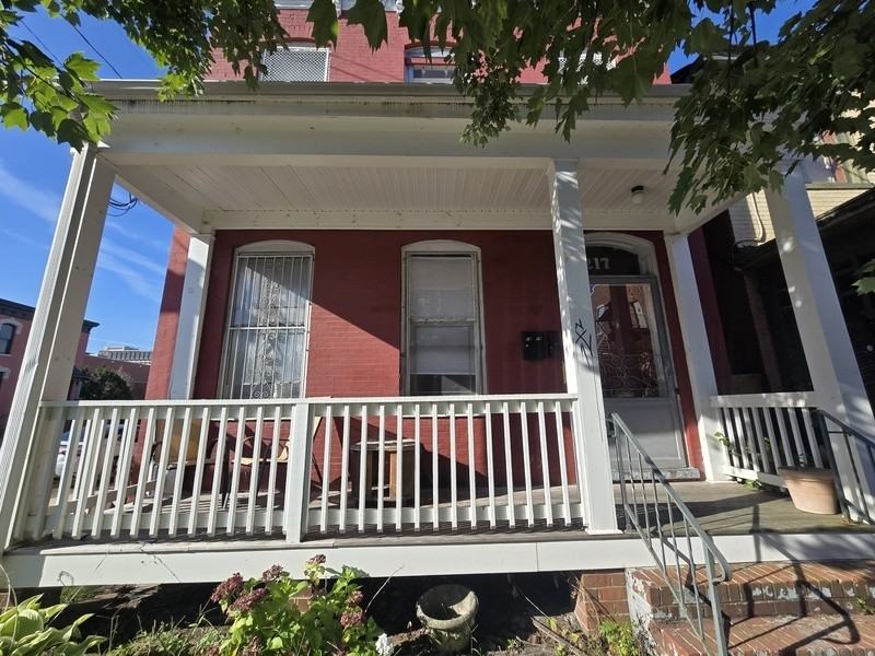 217 E Leigh St #1 - Photo 2 of 11