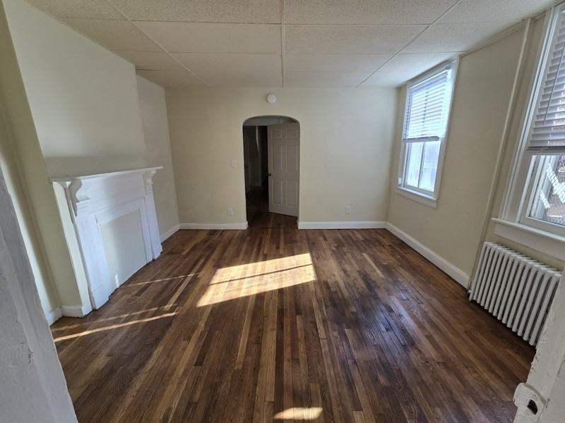 217 E Leigh St #1 - Photo 5 of 11