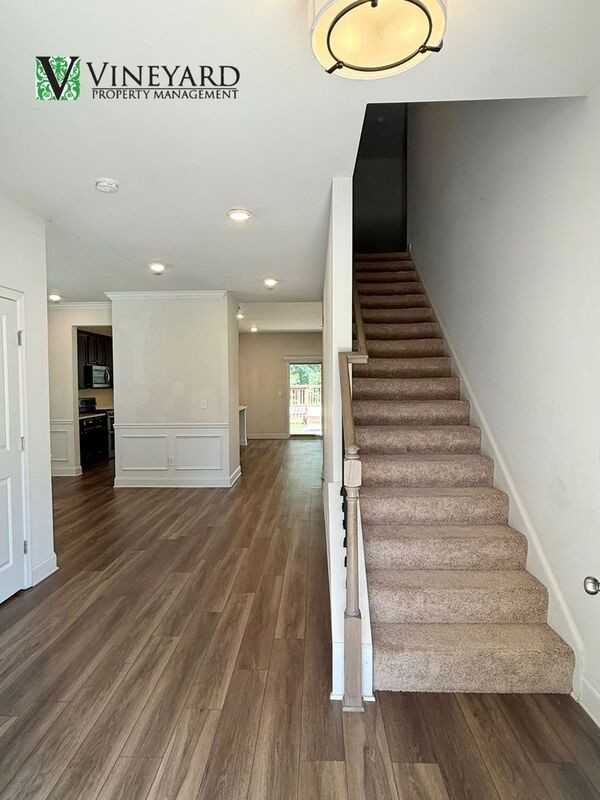 64 Park Chase Ln - Photo 3 of 37