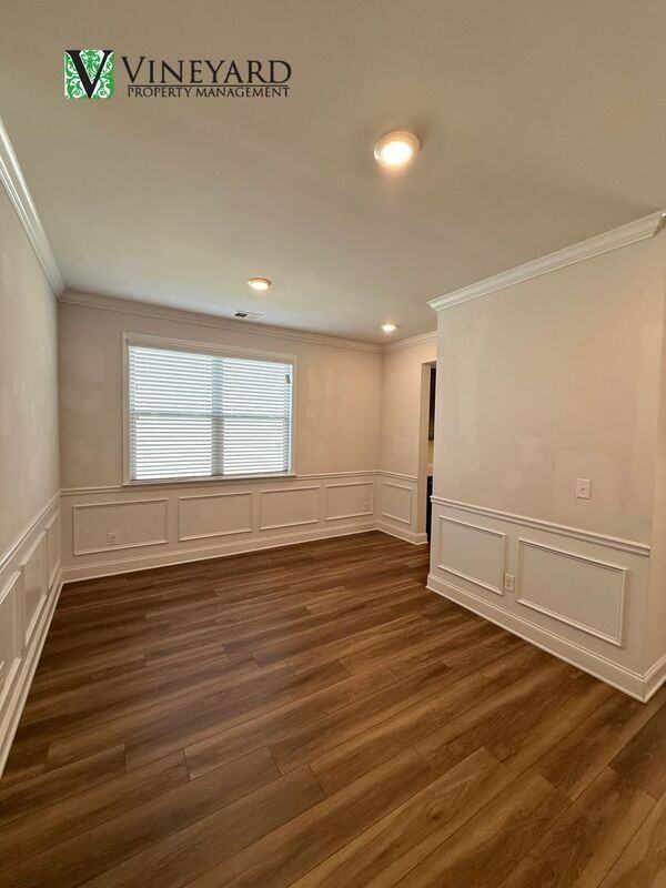 64 Park Chase Ln - Photo 4 of 37