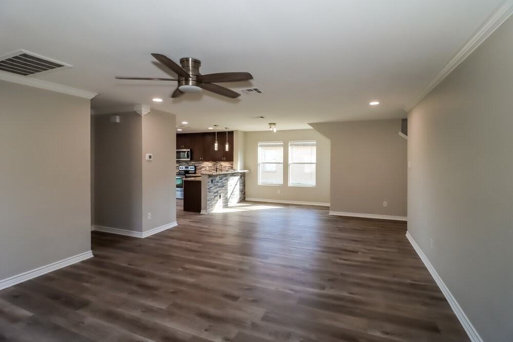 121 Camellia Dr - Photo 5 of 16