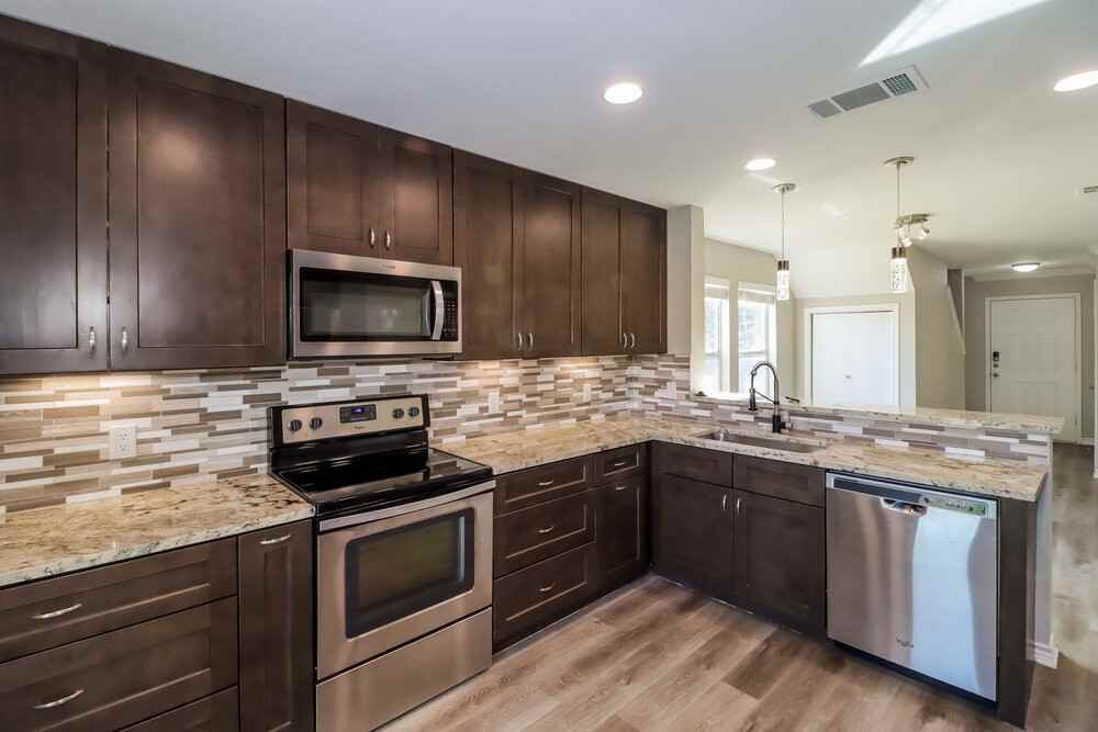 121 Camellia Dr - Photo 6 of 16