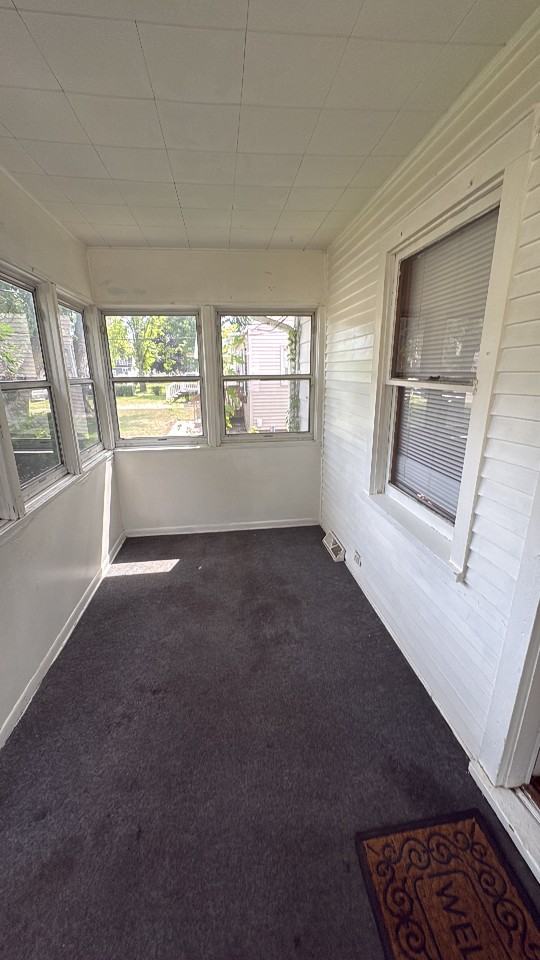 2412 45th St - Photo 2 of 18