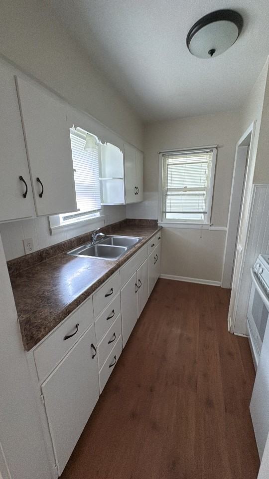 2412 45th St - Photo 5 of 18
