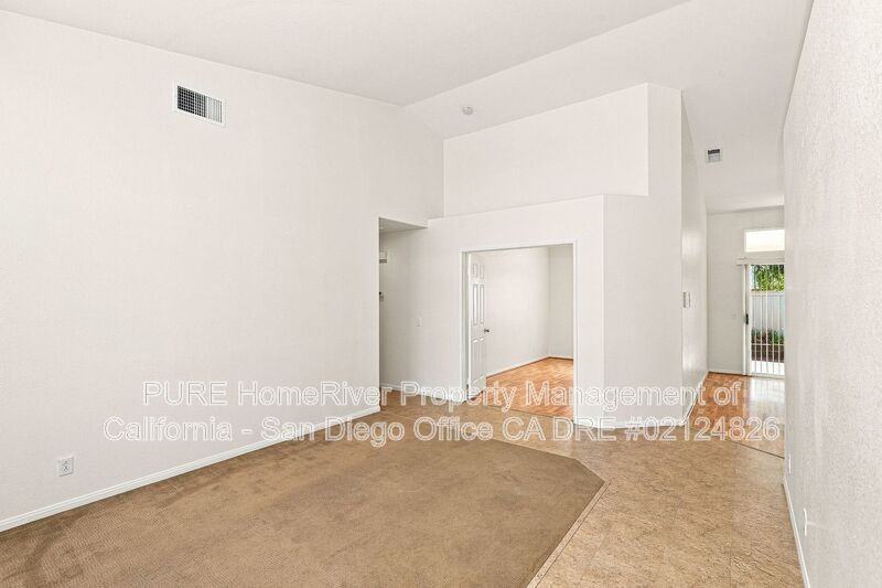 4849 Lake Shore Pl - Photo 2 of 16