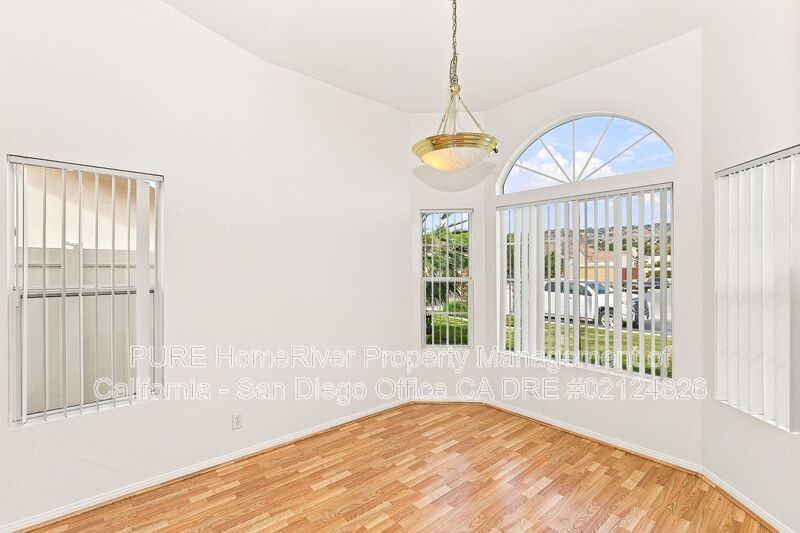 4849 Lake Shore Pl - Photo 5 of 16