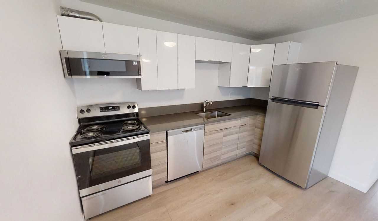 11518 Ne Sandy Blvd #11 - Photo 4 of 23