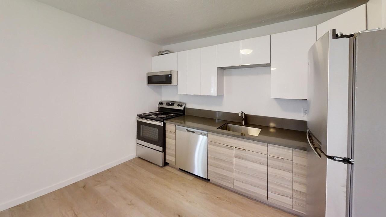 11518 Ne Sandy Blvd #11 - Photo 5 of 23