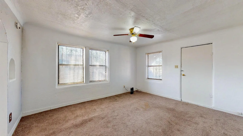406 Louisiana Blvd Ne - Photo 3 of 16