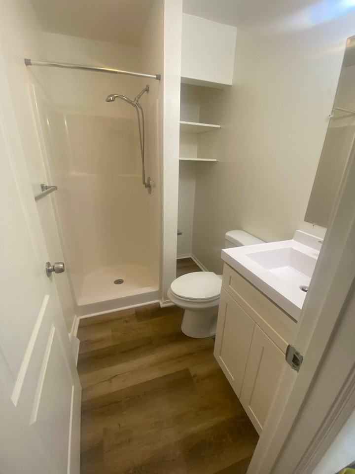 847 Mohn St #D - Photo 5 of 10