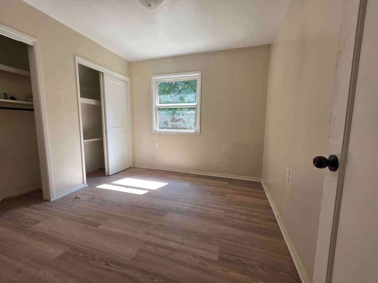 1420 Madrona Ave Se - Photo 5 of 8