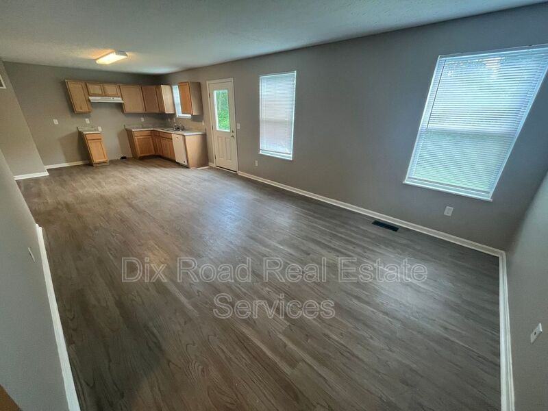 505 Herbert Ave - Photo 4 of 18