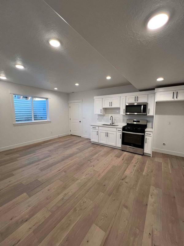 12863 S Berlynn Dr - Photo 3 of 16