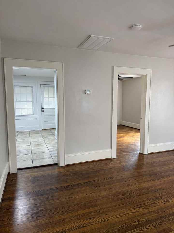315 Hillcrest Dr - Photo 4 of 11