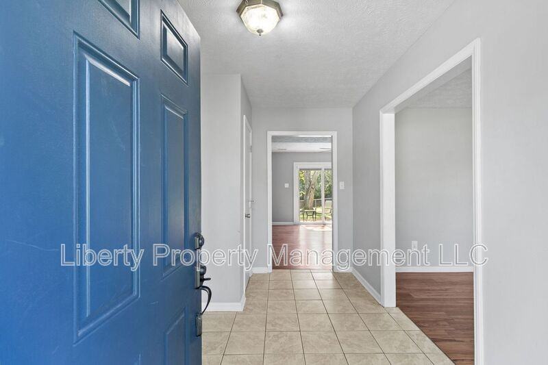 5406 Leesburg Ct - Photo 2 of 15