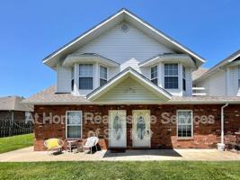 featured image of 1429 W Frosty Dr #4
