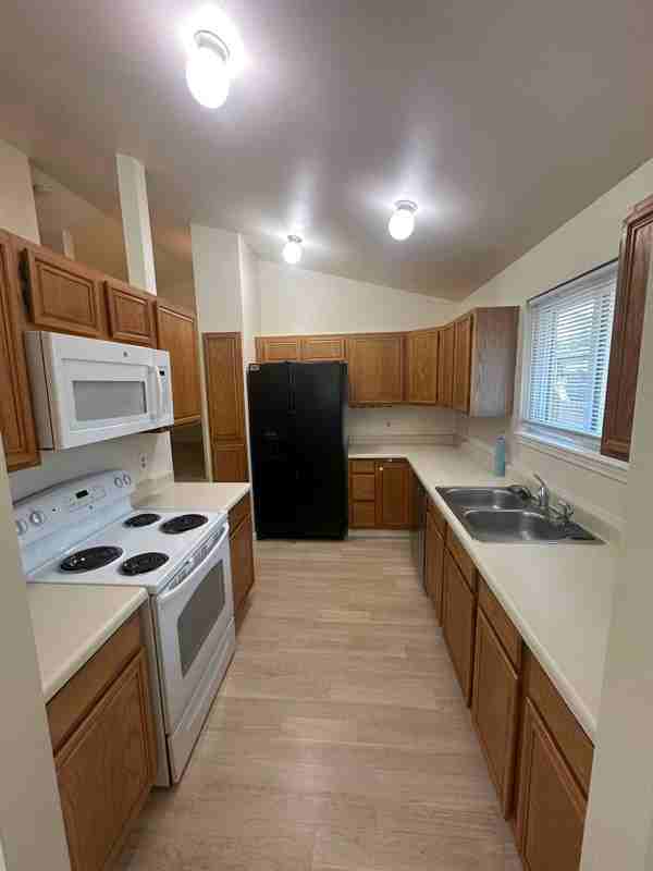 5384 S Prescott St - Photo 3 of 12