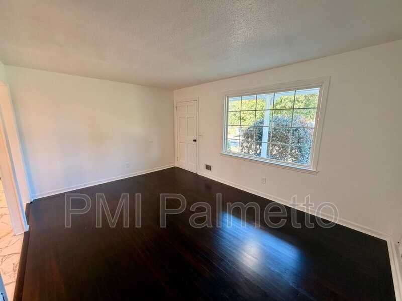 128 Crestmore Dr - Photo 6 of 24