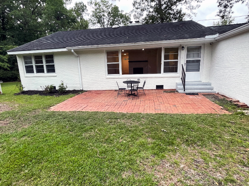 657 Wildwood Rd - Photo 4 of 17